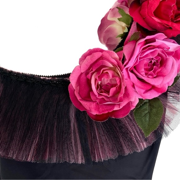 HOUSE OF FIELD BY PATRICIA FIELD Vintage Mini Tulle One Shoulder Dress w/ Roses - Picture 6 of 10